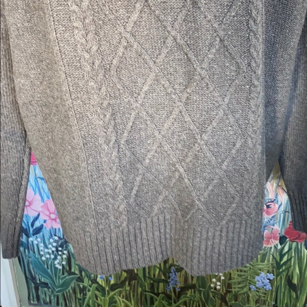 Sweater - Picture 3 of 7